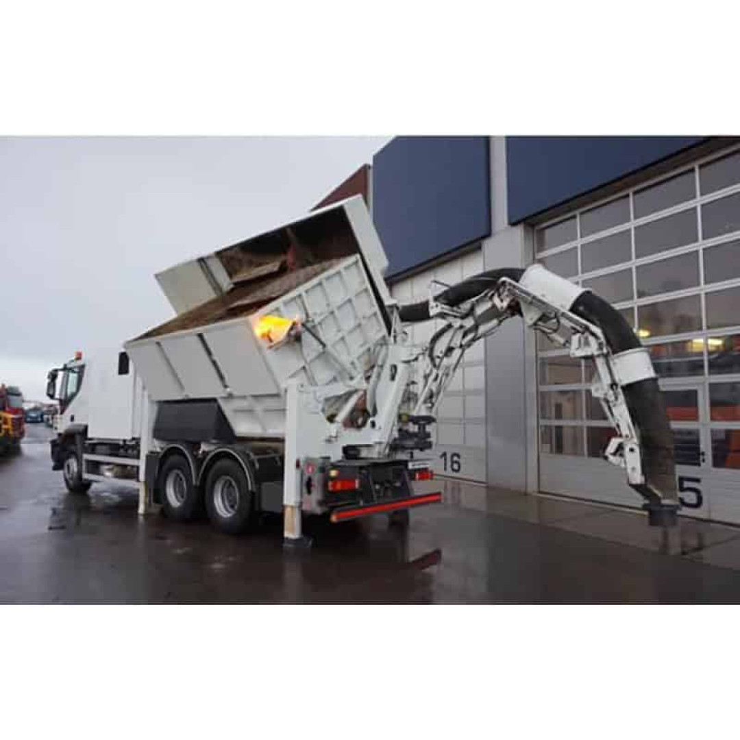 Excavator Aspirator Iveco AT260T450 – Suprastructură SCAD DEVOR 7 (7) Excavator Aspirator Iveco AT260T450 – Suprastructură SCAD DEVOR 7