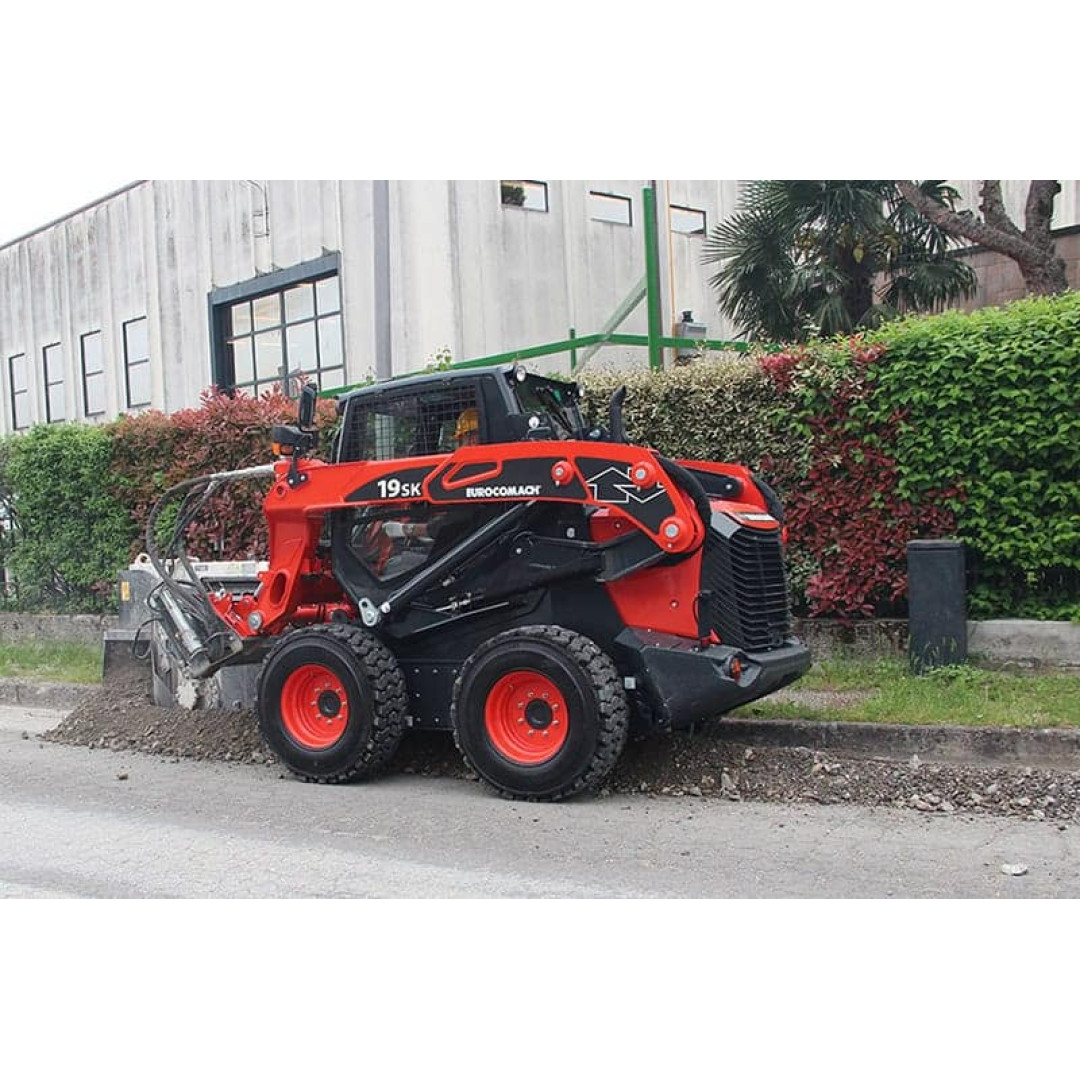 Mini Incarcator multifunctional Eurocomach 19 SK Stage V (4) Mini Incarcator multifunctional Eurocomach 19 SK Stage V