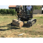 Despicator lemnebuturugi Uemme pentru mini excavatoare (4) Despicator lemne/buturugi Uemme pentru mini excavatoare