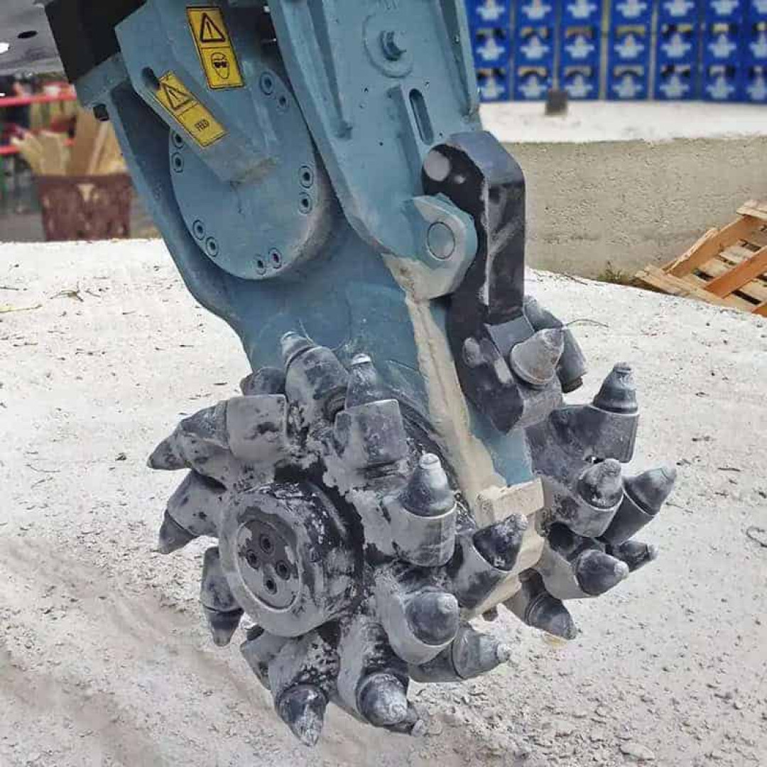 Freze rotativa Rockwheel pentru mini excavatoare (2) copy Freza rotativa Rockwheel pentru mini excavatoare