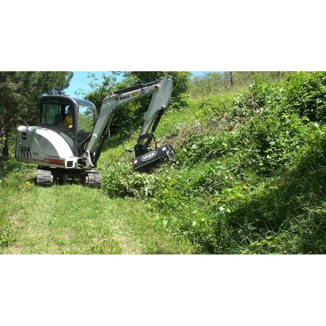 Tocatoare de vegetatie Uemme pentru mini excavatoare (3) Tocatoare de vegetatie Uemme pentru mini excavatoare