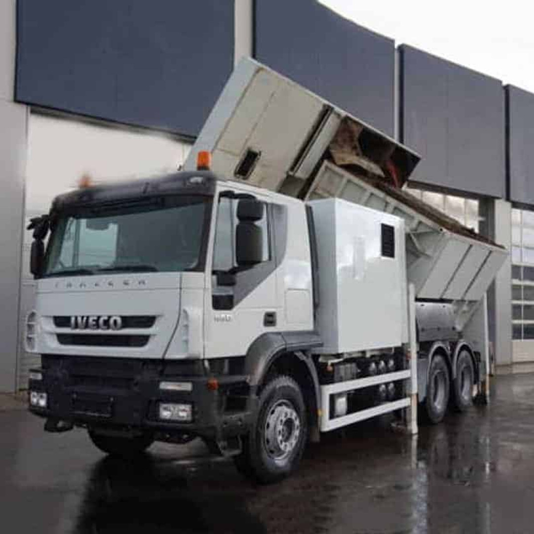 Excavator Aspirare IVECO AT260T450 6x4 Saug-Bagger (4) Excavator Aspirare IVECO AT260T450 6×4 Saug-Bagger