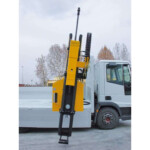 Orteco Basic 600 batator de stalpi (soneta) montat pe camion (5) Orteco Basic 600 batator de stalpi (soneta) montat pe camion