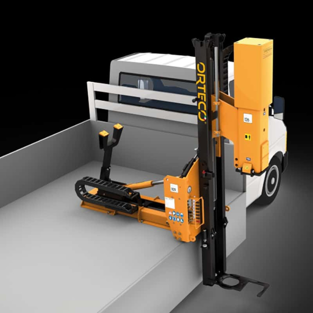 Orteco Basic 600 batator de stalpi (soneta) montat pe camion (7) Orteco Basic 600 batator de stalpi (soneta) montat pe camion