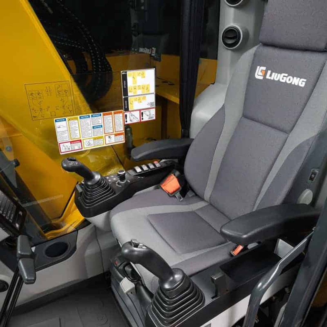 Excavator pe senile LiuGong Dressta 913FCR (2) copy Excavator pe senile LiuGong Dressta 913FCR