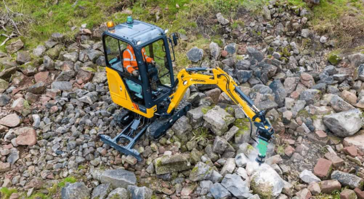 Attached image file Mini excavator LiuGong Dressta in RATE cu 0% DOBANDA Mini excavator LiuGong Dressta in RATE cu 0% DOBANDA